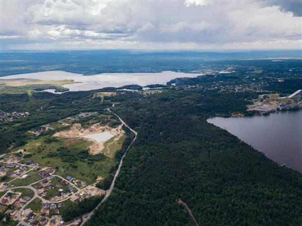 Загородный рынок в начале осени: экономкласс не в чести, эскроу на подходе